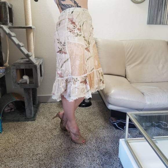 Peachy Pink Lace Floral Patchwork Midi Skirt - Picture 3 of 8